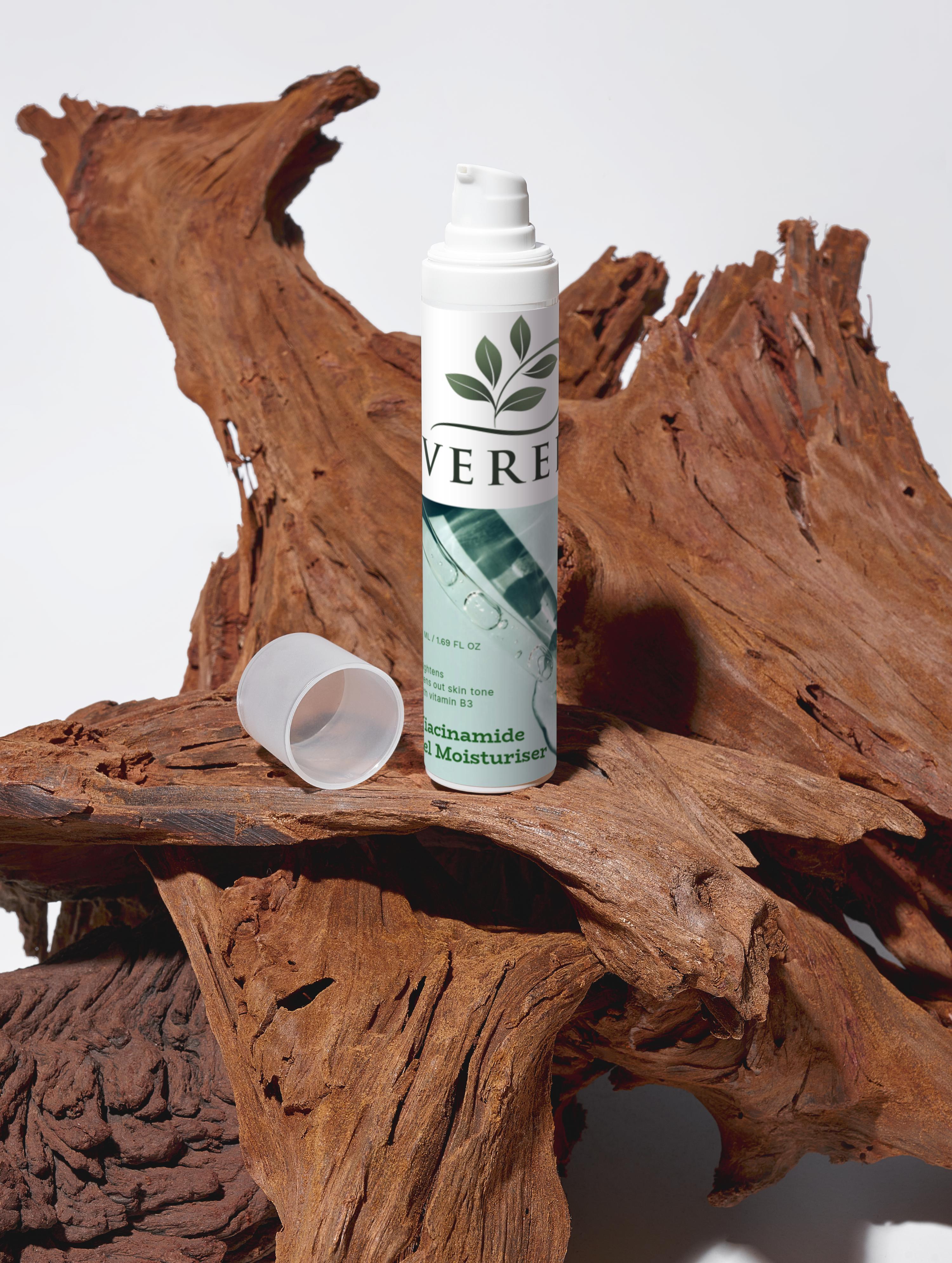 Niacinamide Gel Moisturiser with 5% Vitamin B3 – Brightens & Evens Skin Tone – Made from Natural Ingredients in Europe by Verelé, 50 ml / 1.69 fl oz - Verele