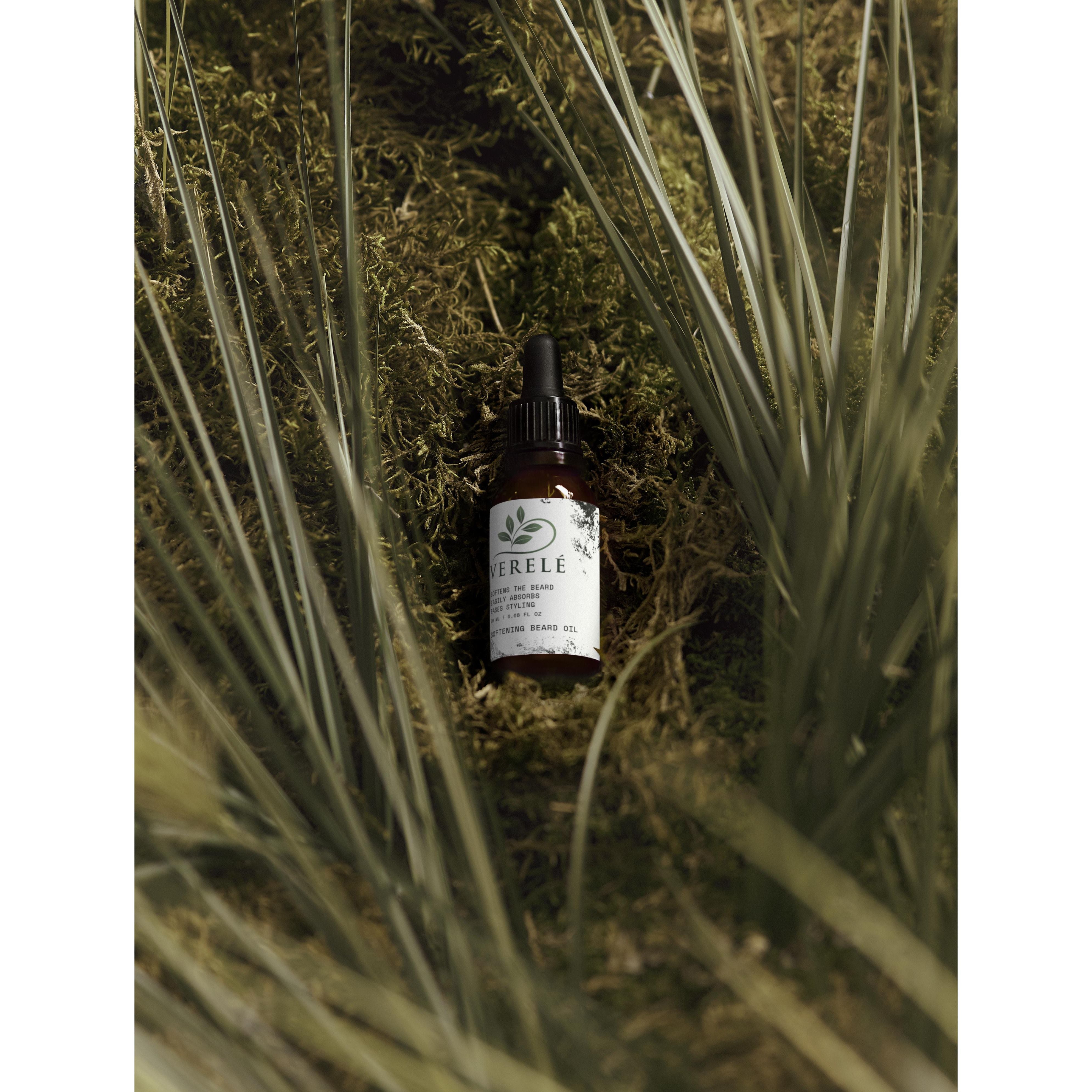 Softening Beard Oil with 1% CBD & Hemp Seed Oil – Non-Greasy & Calming – COSMOS ORGANIC Certified, Made from Natural Ingredients in Europe by Verelé,  20 ml / 0.68 fl oz - Verele
