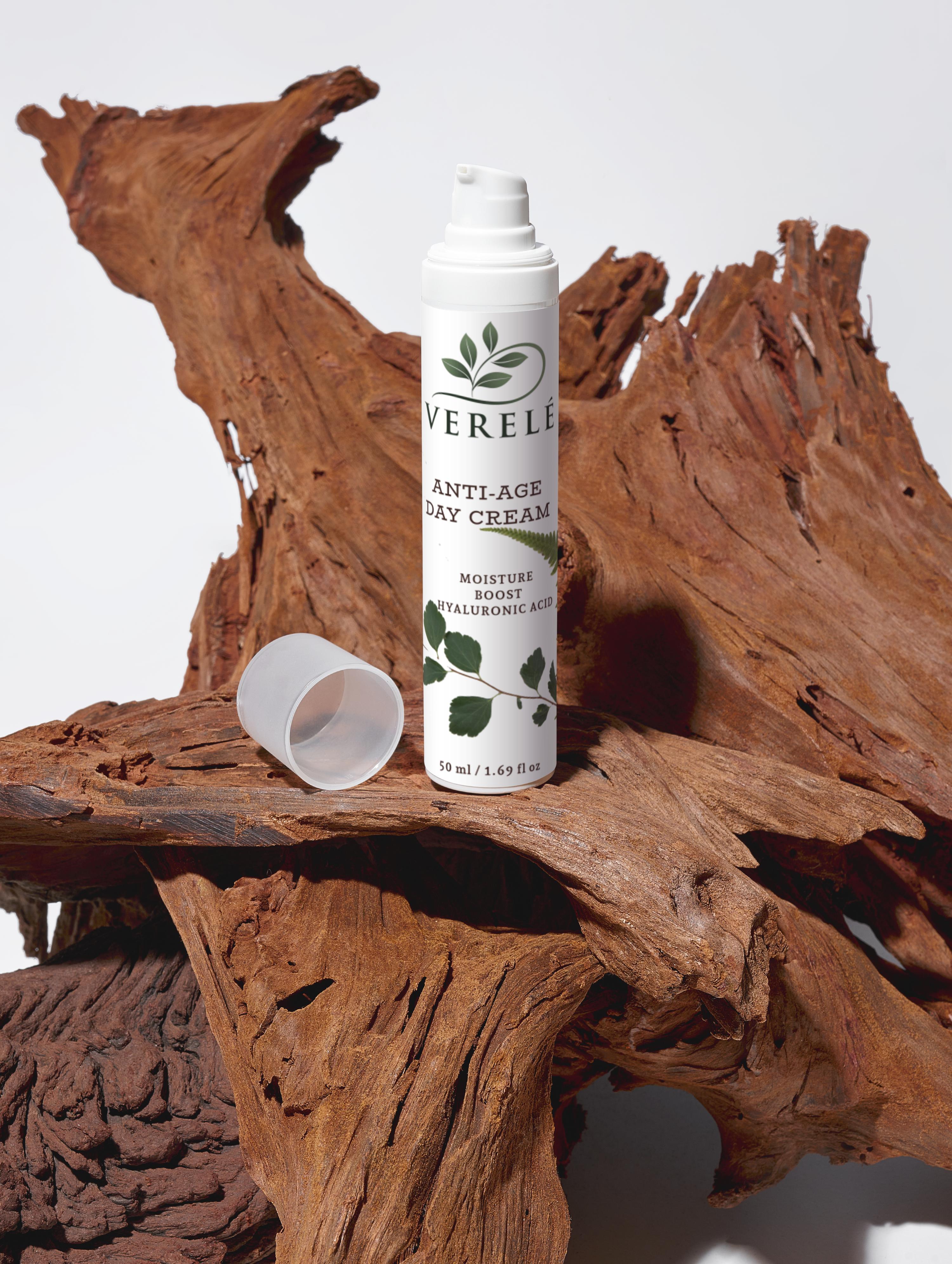 Anti-Age Day Cream with Hyaluronic Acid, Shea Butter & Marine Active – Moisture Boost & Firmness – COSMOS NATURAL Certified, Made from Natural Ingredients in Europe by Verelé,  50 ml / 1.69 fl oz - Verele